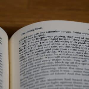 Photo Reading Comprehension Training