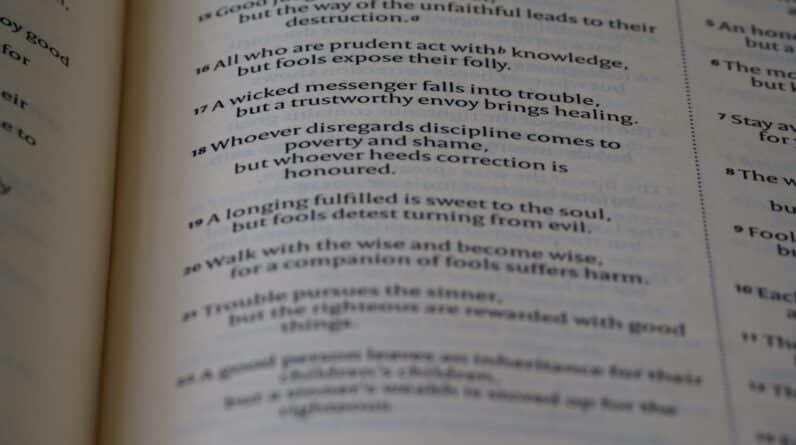 Photo Reading Comprehension Program