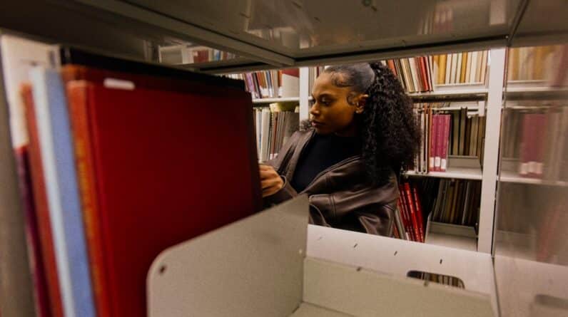 Photo Academic Reading Improvement